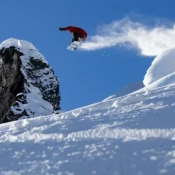 Jones Flagship 161 Snowboard 2024 AM/FR -SKIBOETIEK jones flagship 161 snowboard 2023 action1 22159