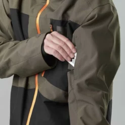 Picture Kory Snowboard Jacket Dark Army Green 10K -SKIBOETIEK picture kory snowboard jacket dark army green 10k model ski pass 22139