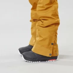 Picture Object Snowboard Pants Camel 20K -SKIBOETIEK picture object snowboard pants camel 20k boot closure 22132